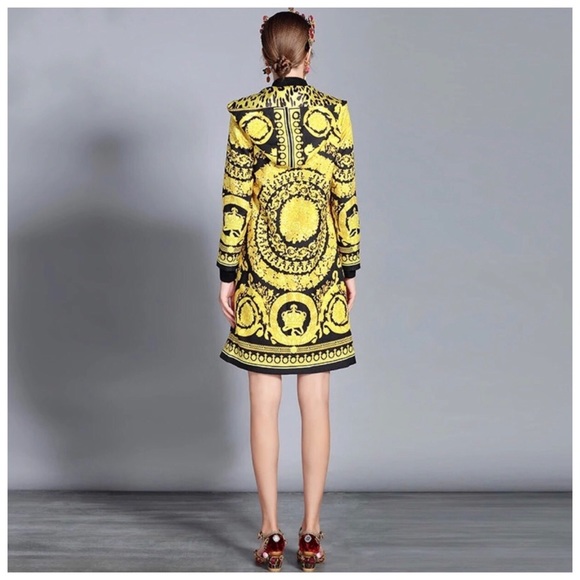 🍂 The Valentina Venetian Hooded Ornate Jacket - Picture 4 of 8